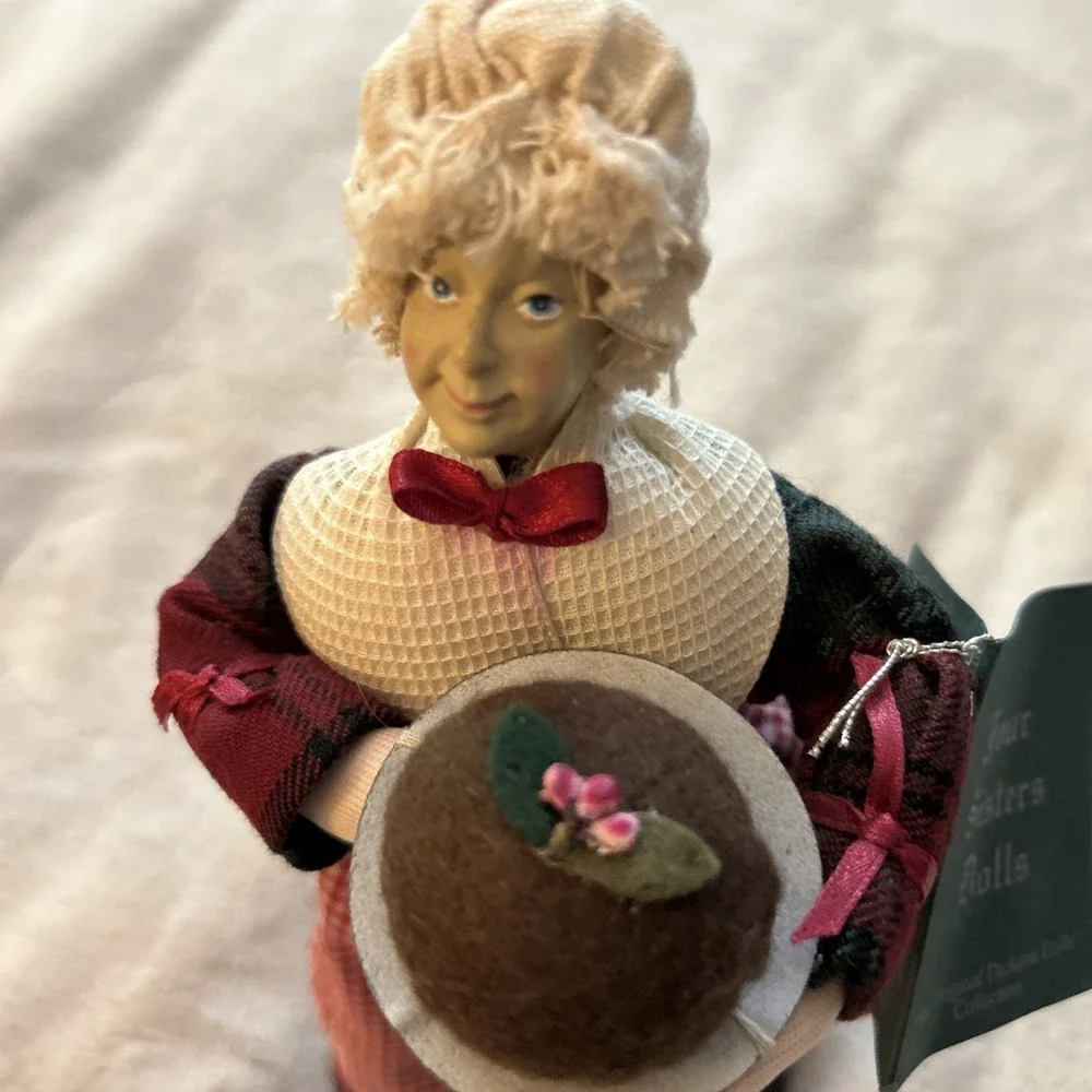 VTG Four Sisters Original Dickens Hanna Mendus 1995 Doll Woman Holding‎ Platter